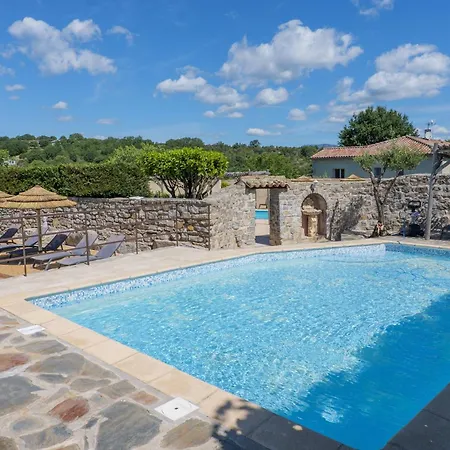 Country house Oustaou - Village De *